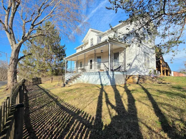 449 Harmison Ln, Romney, WV 26757