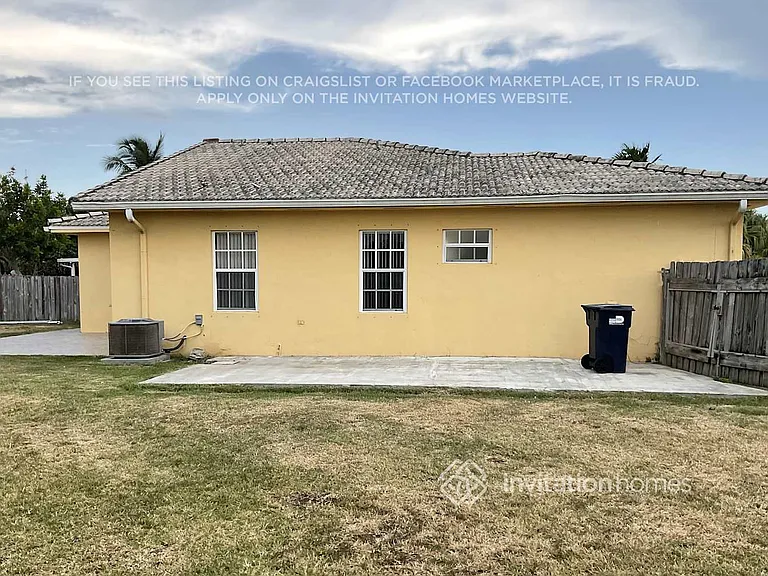 16960 SW 141st Ave — Photo 15