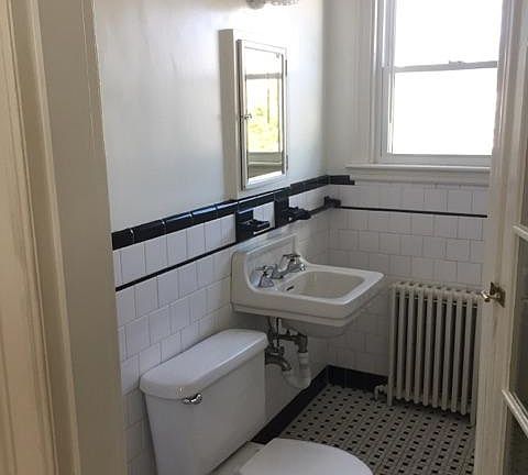 5th image of 155 Norwood Ave APT 2B