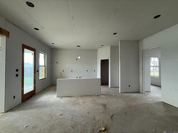 4th image of 17482 Tidewater Ln