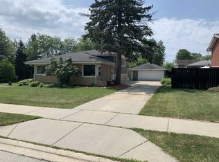 1127 E Washington Blvd, Lombard, IL