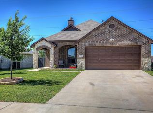 717 Valley Ct, Royse City, TX