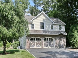 207 Woodside Ave APT C, Ridgewood, NJ 07450