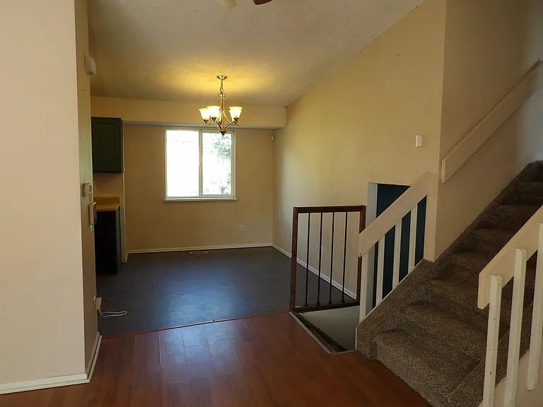 3483 Foxridge Dr — Photo 5