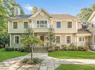 650 Quaker Rd, Chappaqua, NY 10514