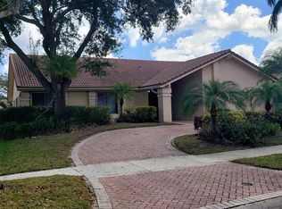 1100 NW 100th Way, Plantation, FL 33322