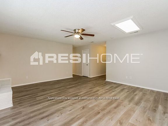 4th image of 5833 Lance Ct