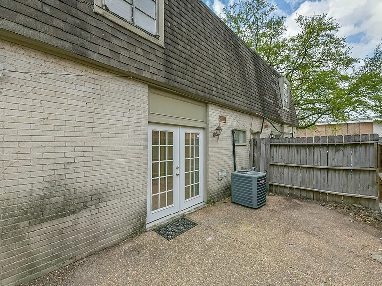 815 S Ripple Creek Dr #4 — Photo 12