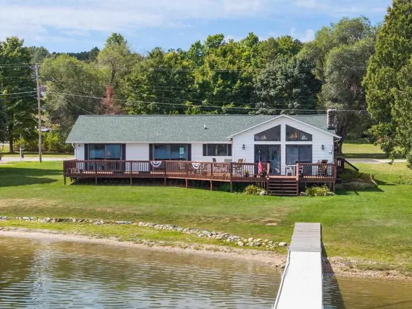508 N Lake St, East Jordan, MI 49727