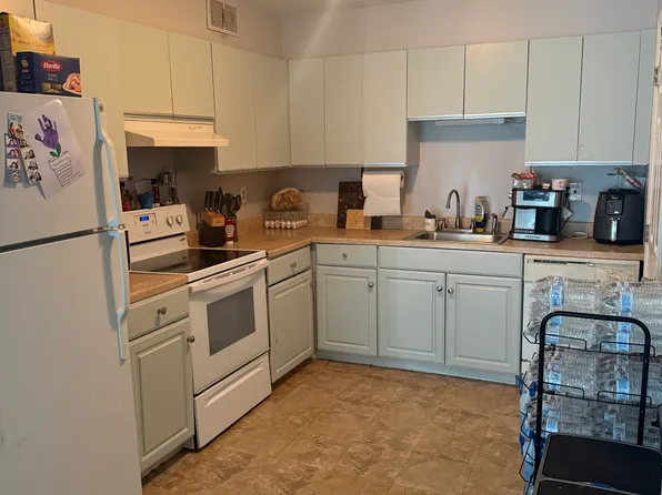 119 Chaucer Rd, Mount Laurel, NJ 08054
