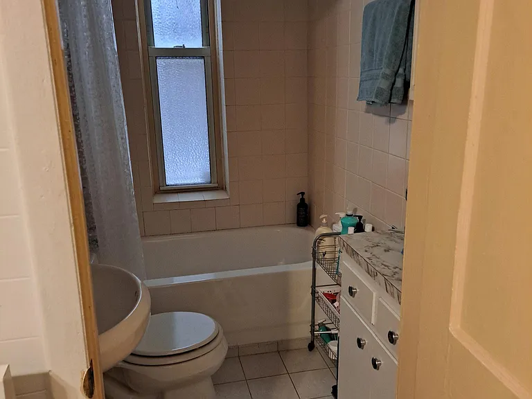 1108 N Hermitage Ave — Photo 32