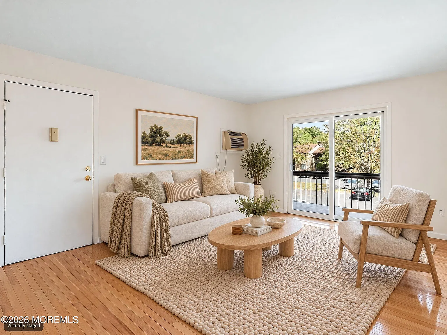 2 bed, 978 sqft, $2,450 — Photo 3