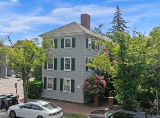 395 Essex St, Salem, MA 01970