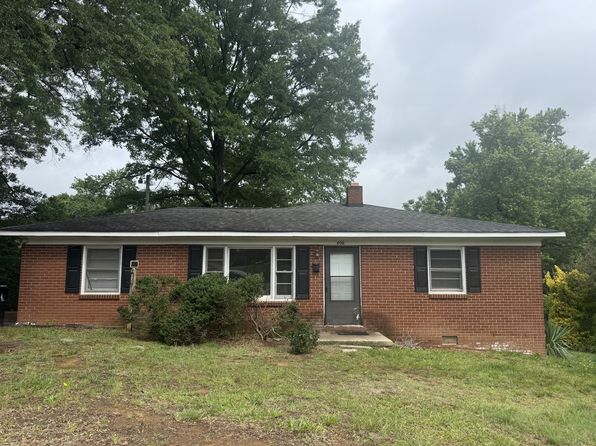 406 E Park Dr