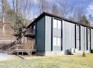 9 Nathan Dr APT 1, Huntington, WV 25705