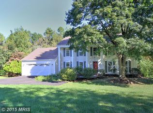 911 Riva Ridge Dr, Great Falls, VA 22066