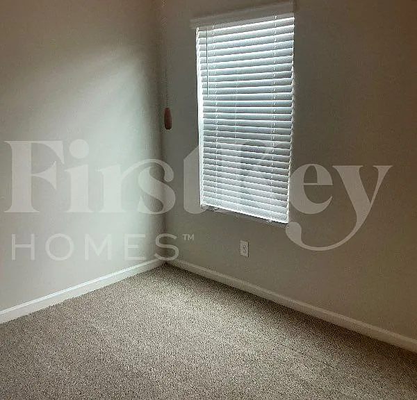 1419 Cragston Dr — Photo 8