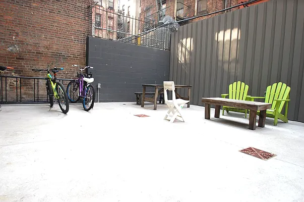 Rented by REAL New York | media 25