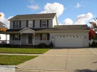 1106 Hawks Rdg, Grand Ledge, MI 48837