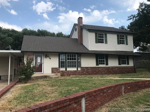 614 E Broadway Ave, Sulphur, OK 73086
