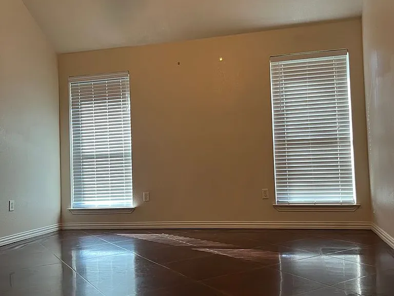 330 Jade Ln — Photo 13