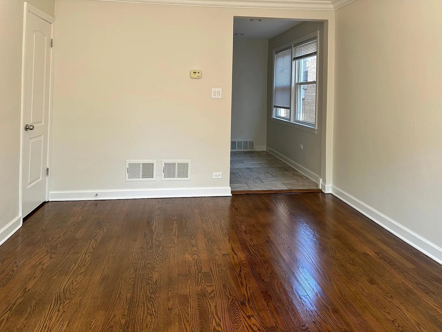 2 bed, 1100 sqft, $1,950 — Photo 2