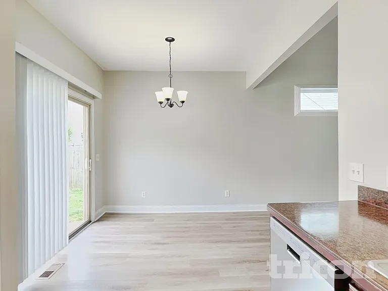 839 S Westland Ave — Photo 5