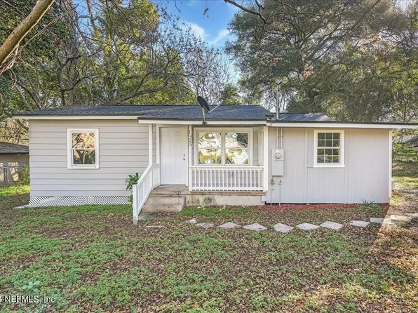 1925 ROSELLE Avenue, Palatka, FL 32177