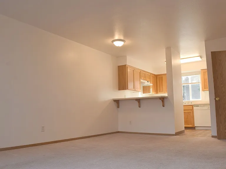 Denver Court- DEN — Photo 24