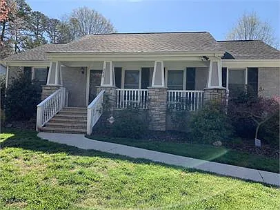 5420 Coburg Ave — Photo 1