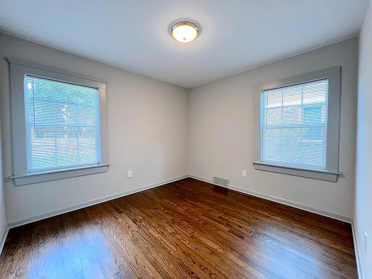 4411 Devonshire Rd — Photo 12
