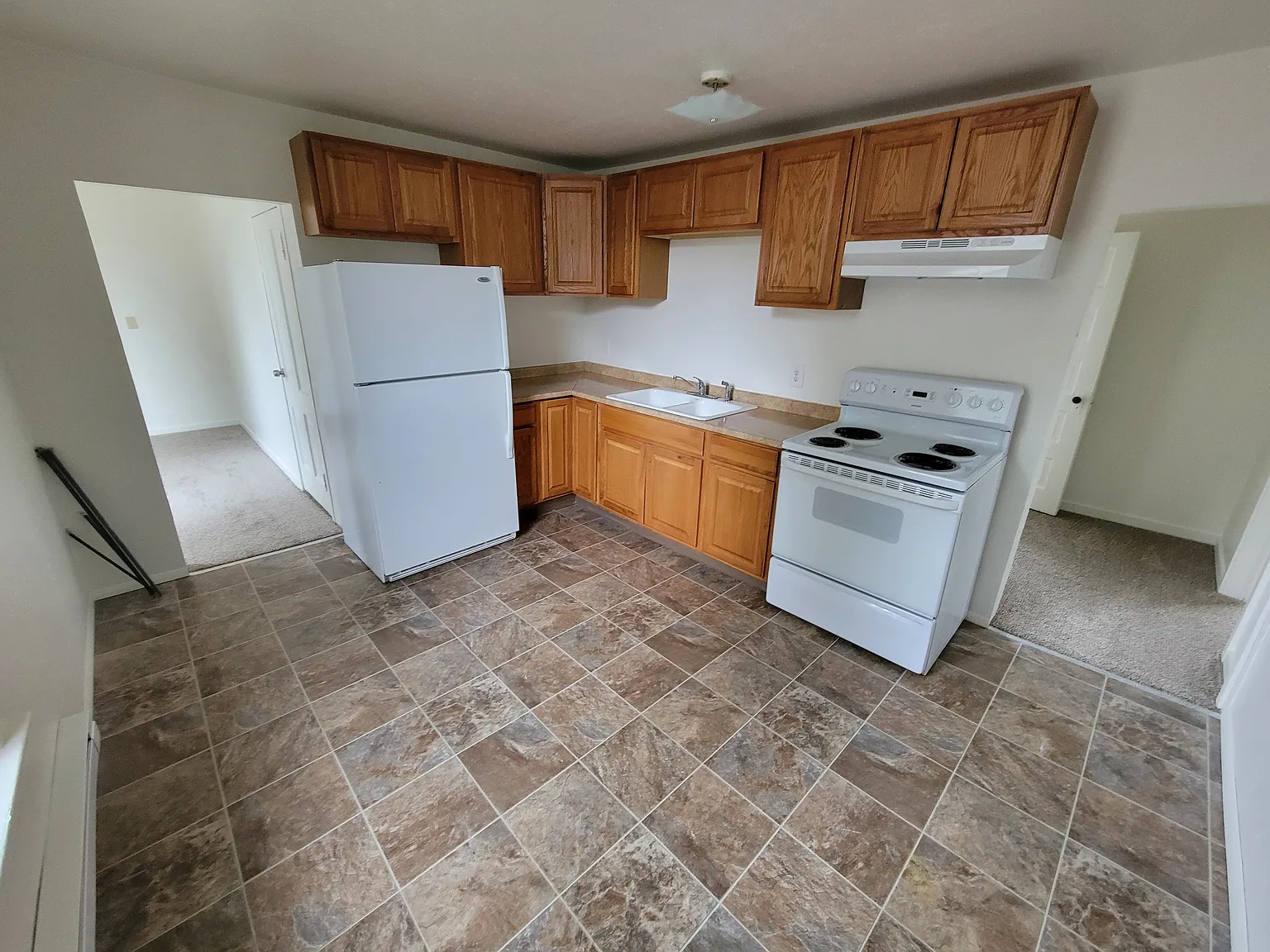 Studio, 600 sqft, $900 — Photo 3