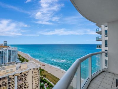 6365 Collins Avenue #2809, Miami Beach, FL, 33141