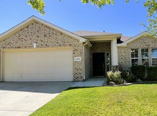 8108 Tierra Del Sol Rd, Arlington, TX 76002