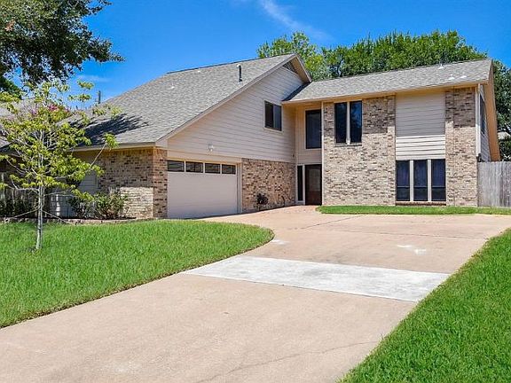 4th image of 7731 Club Lake Dr