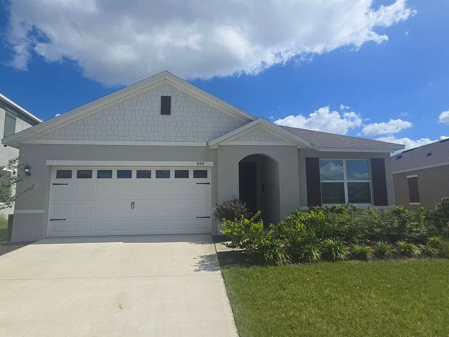 Newer built 3 bed 2 bath home — Photo 1