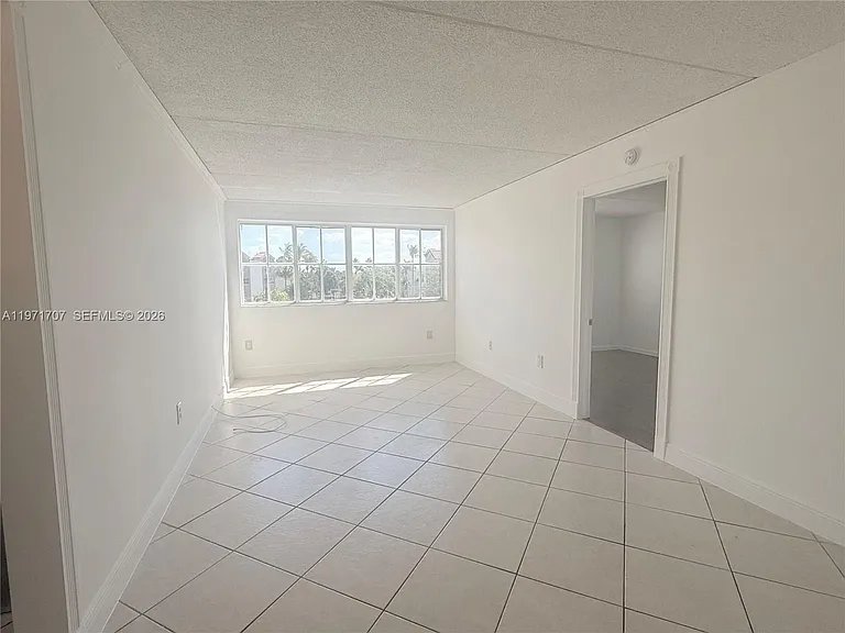6155 NW 186th St #308 — Photo 8