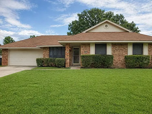 5415 Bayou Dr Photo 1
