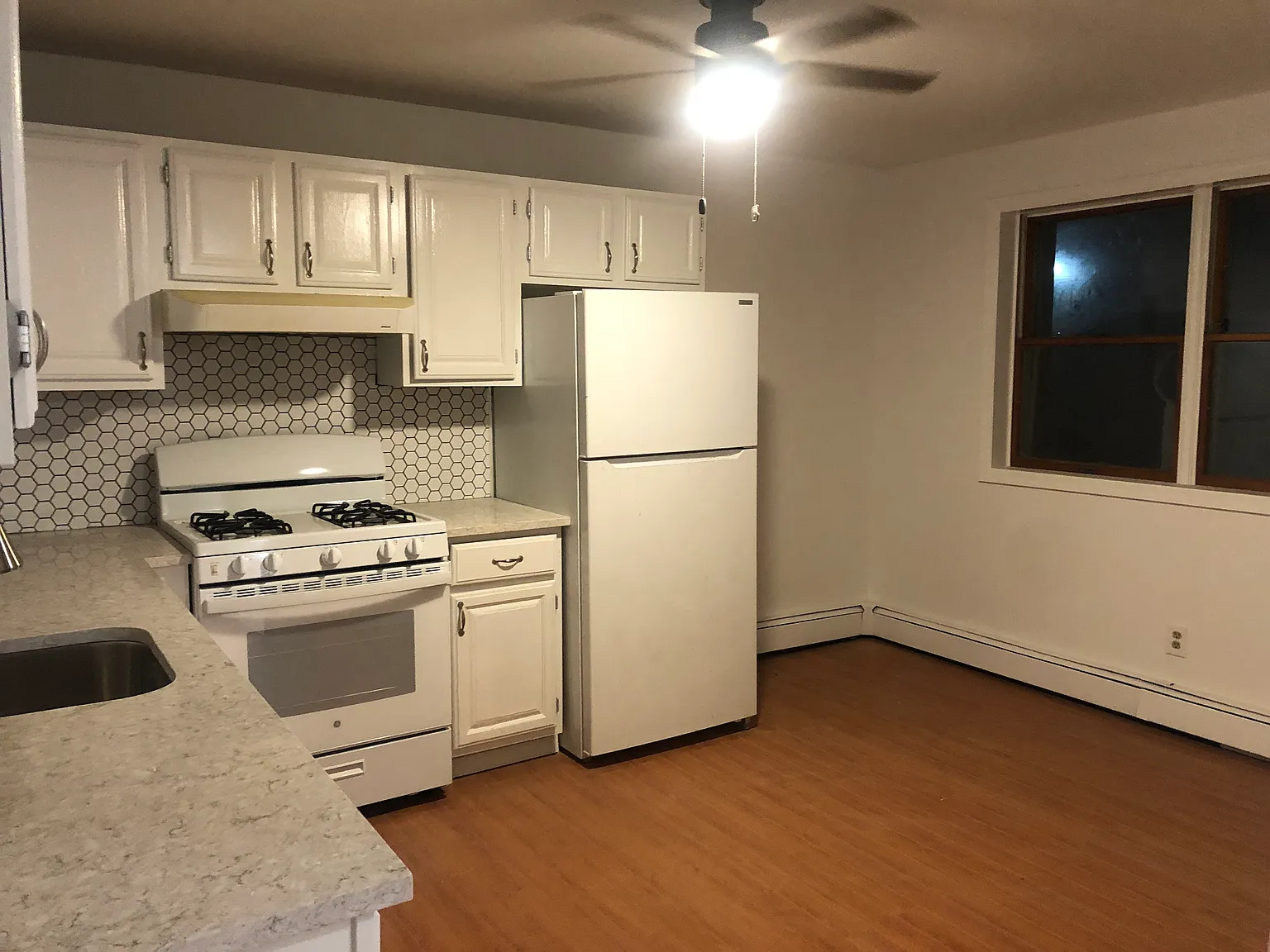 2 bed, 1100 sqft, $2,699 — Photo 1