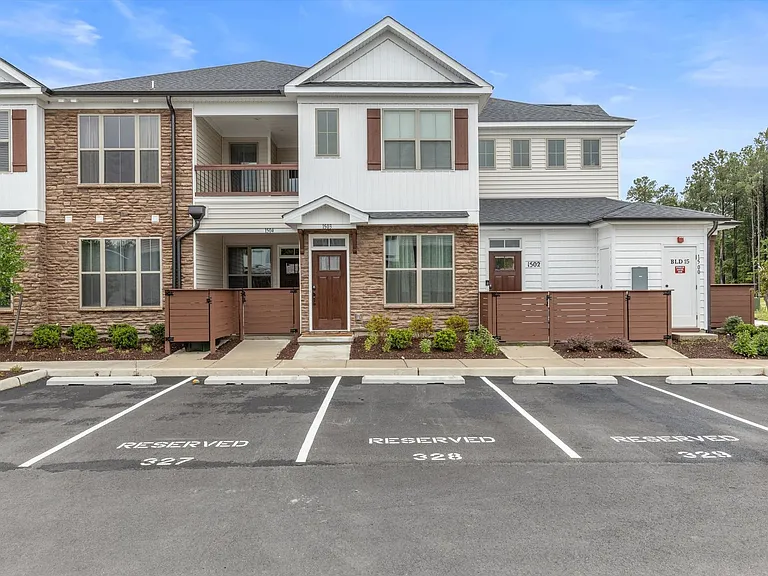 1503 Kathy Ann Way E — Photo 1