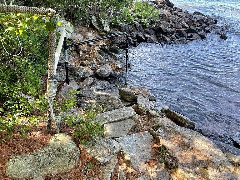 255 Pikes Point Rd — Photo 30