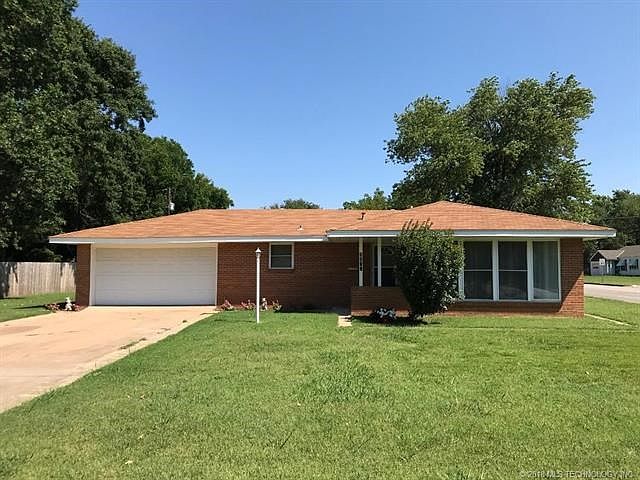 3 Bed, 2 Bath, 2 car garage Brick single story home on large open corner lot with updates and open kitchen floor plan.