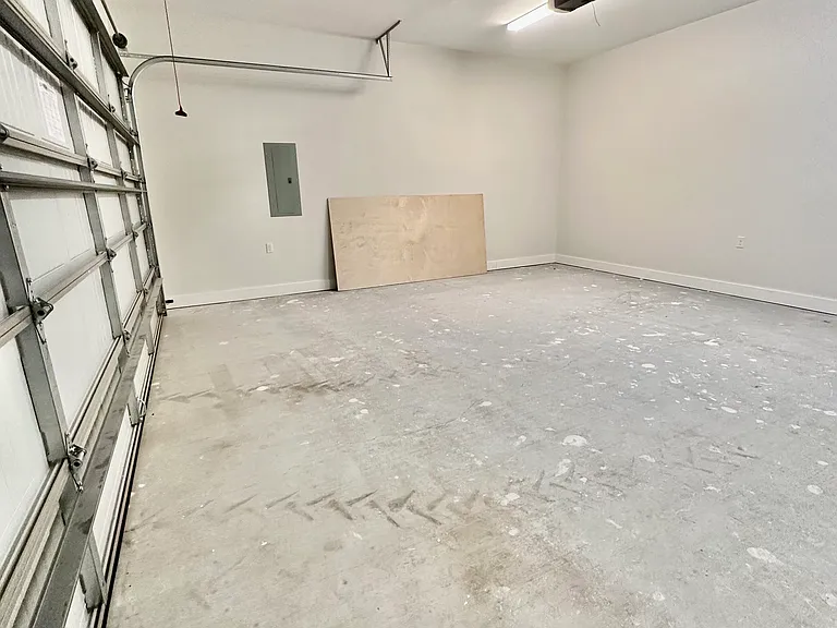 311 Saint Margarite St — Photo 15