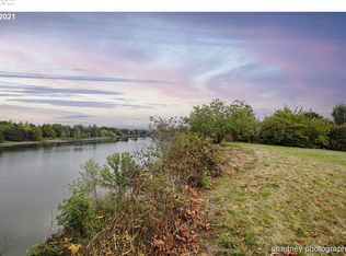 20445 NE Interlachen Ln, Fairview, OR 97024