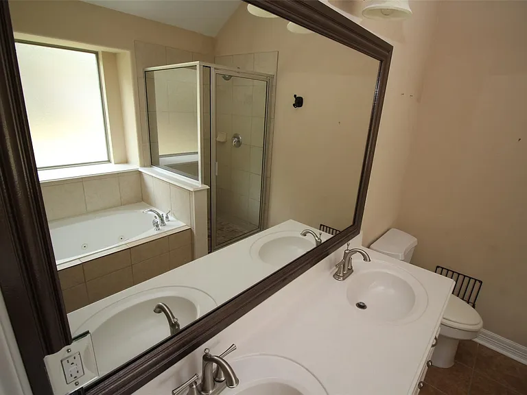 1504 Glen Oaks Dr — Photo 22