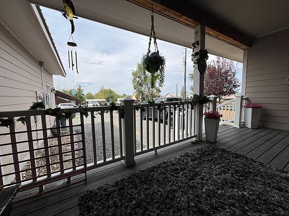 4th image of 104 D Ave