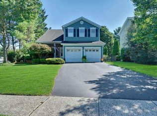 1 Hampton Ct, Spring Lake, NJ 07762