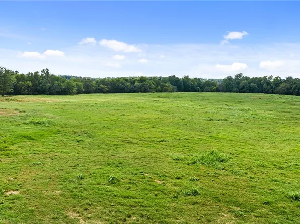 19800 Dawn Hill East Rd, Gentry, AR 72734