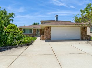 9118 Greenwood Ave, Des Plaines, IL