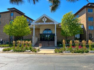 Iroquois Club, Naperville, IL 60563
